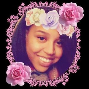 Meet your Posher, Tia